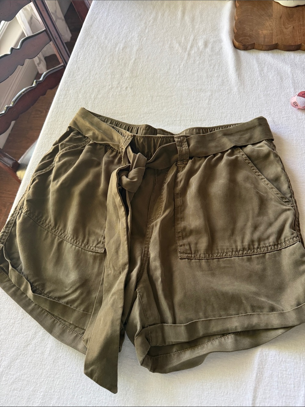 Women’s Lucky Brand Size L Olive Green Tie-Waist Shorts